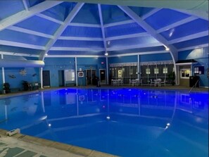 Pool - Emerald Escape – Lake, Theater, Game Room & More! (Long Pond)