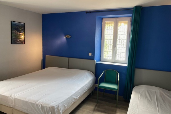 Tabla de planchar con plancha y wifi gratis