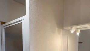 クラシック ダブルまたはツインルーム エンスイート | バスルーム