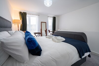 Peak Avenue Retreat