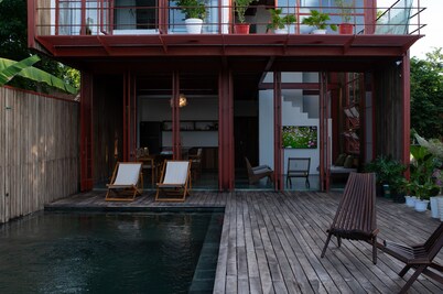 Scarlet Pavilion Homestay