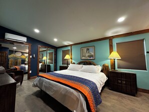 2 عدّة غرف نوم ومكواة/لوح كي وواي فاي مجانًا وملاءات أسرّة