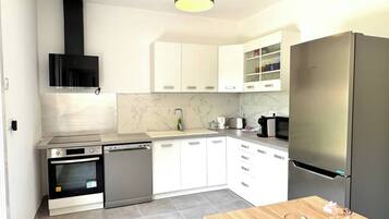 微波炉、烤箱、炉灶、洗碗机