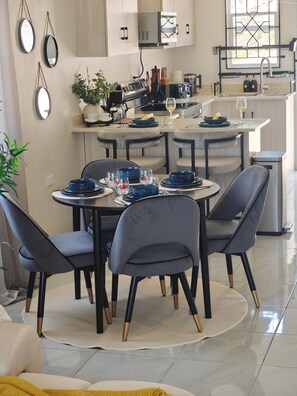 تناول الطعام