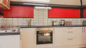 Dishwasher, cookware/dishes/utensils