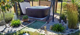 Charming house in a peaceful setting with access to a pond opposite
