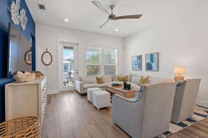 Télévision, baby-foot, espaces bureaux