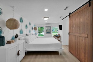 3 soverom, strykejern/-brett, wi-fi og sengetøy