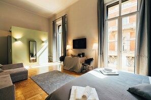 4 bedrooms, WiFi, bed sheets