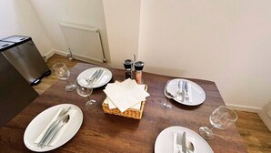 コンフォート アパートメント 禁煙 | お食事
