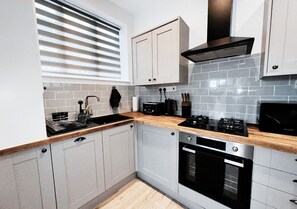Comfort Apartment, Non Smoking | Private kitchen