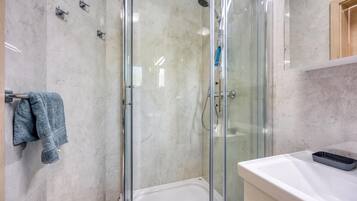Appartement Standard, 1 chambre, balcon (Apt Smode with Panoramic Balcony) | Salle de bain