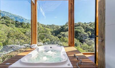 Mountain Retreat w/ View Vst016