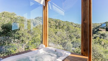 Basic Chalet | Interior