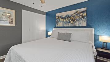 Iron/ironing board, WiFi, bed sheets