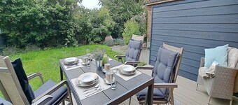 Ferienwohnung Strandläufer - Erdgeschoss, Terrasse und Garten, Hafennähe