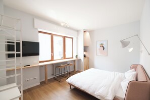 Classic Double Room, Non Smoking, City View