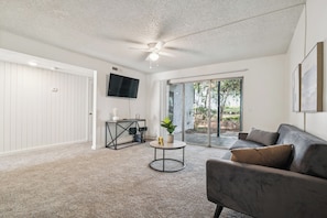 Smart TV, books, offices