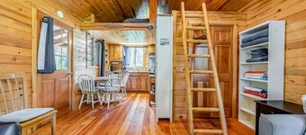 Cove Cabin Retreat, Private and Peaceful