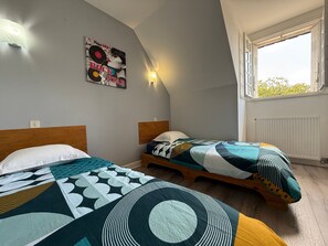5 bedrooms