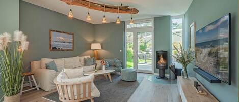 TV, lareira, aparelho de som