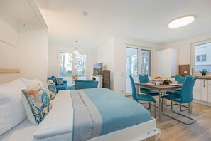 1 bedroom, iron/ironing board, free WiFi