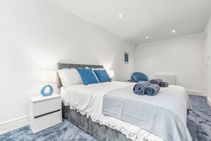2 habitaciones, tabla de planchar con plancha y wifi