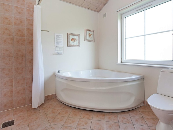 House | Interior - 6 Person Holiday Home on a Holiday Park in Grasten (Grasten)