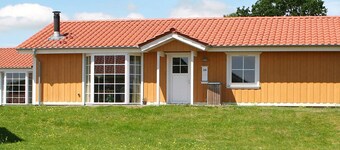 6 Person Holiday Home on a Holiday Park in Grasten