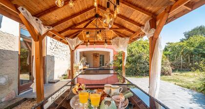 Mas with Pool and Nature, Peaceful Setting Just Minutes from Carcassonne