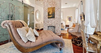 Bright Villa w Heated Pool & Pool Table 5br|4ba