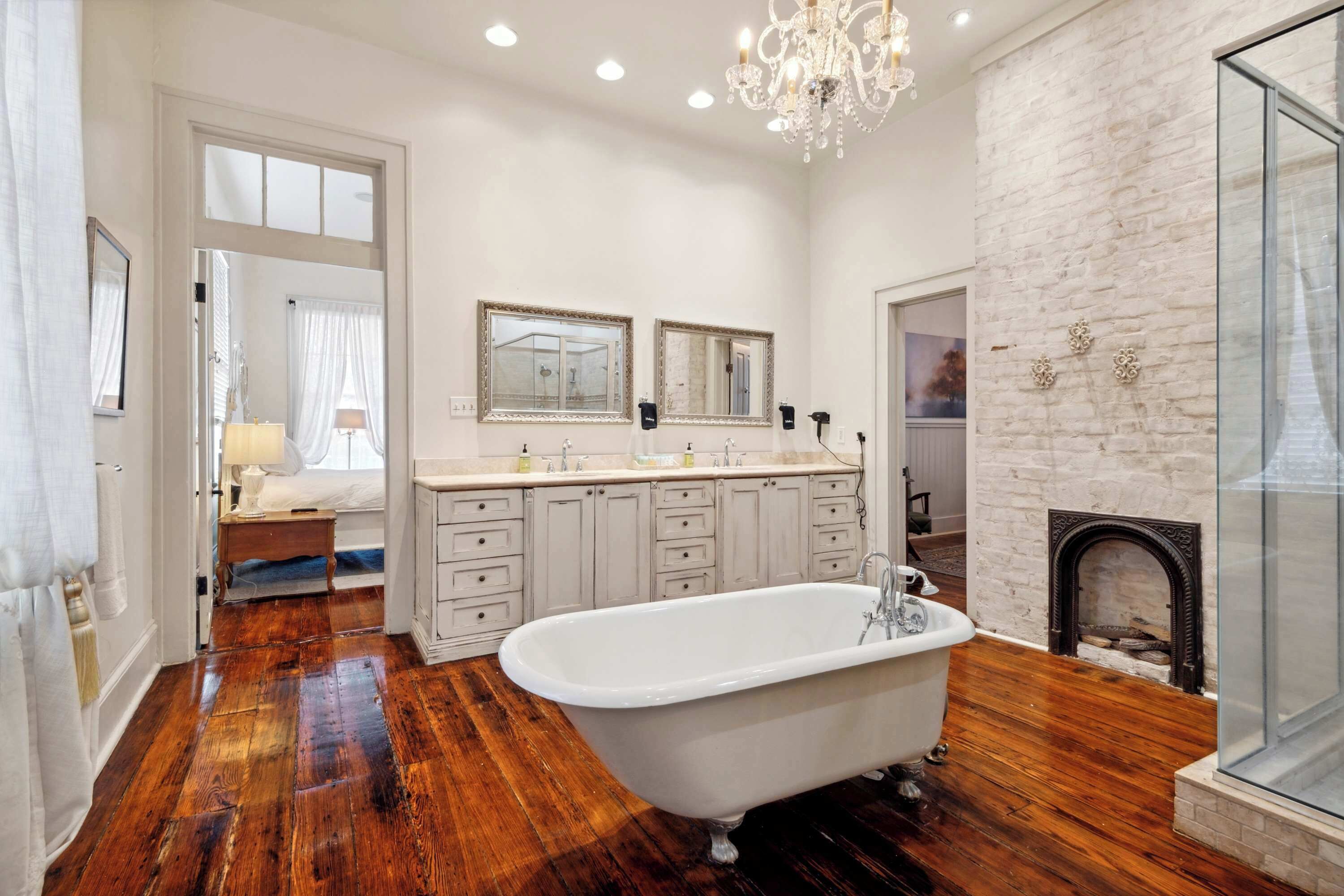 Shower, hair dryer, towels, shampoo