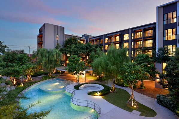 Front of property - SENS Hotel (Bangkok)