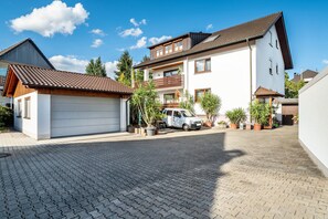 Exterior - Apartment 'Ilona' with Private Garden, Balcony and Wi-Fi (Ottersweier)