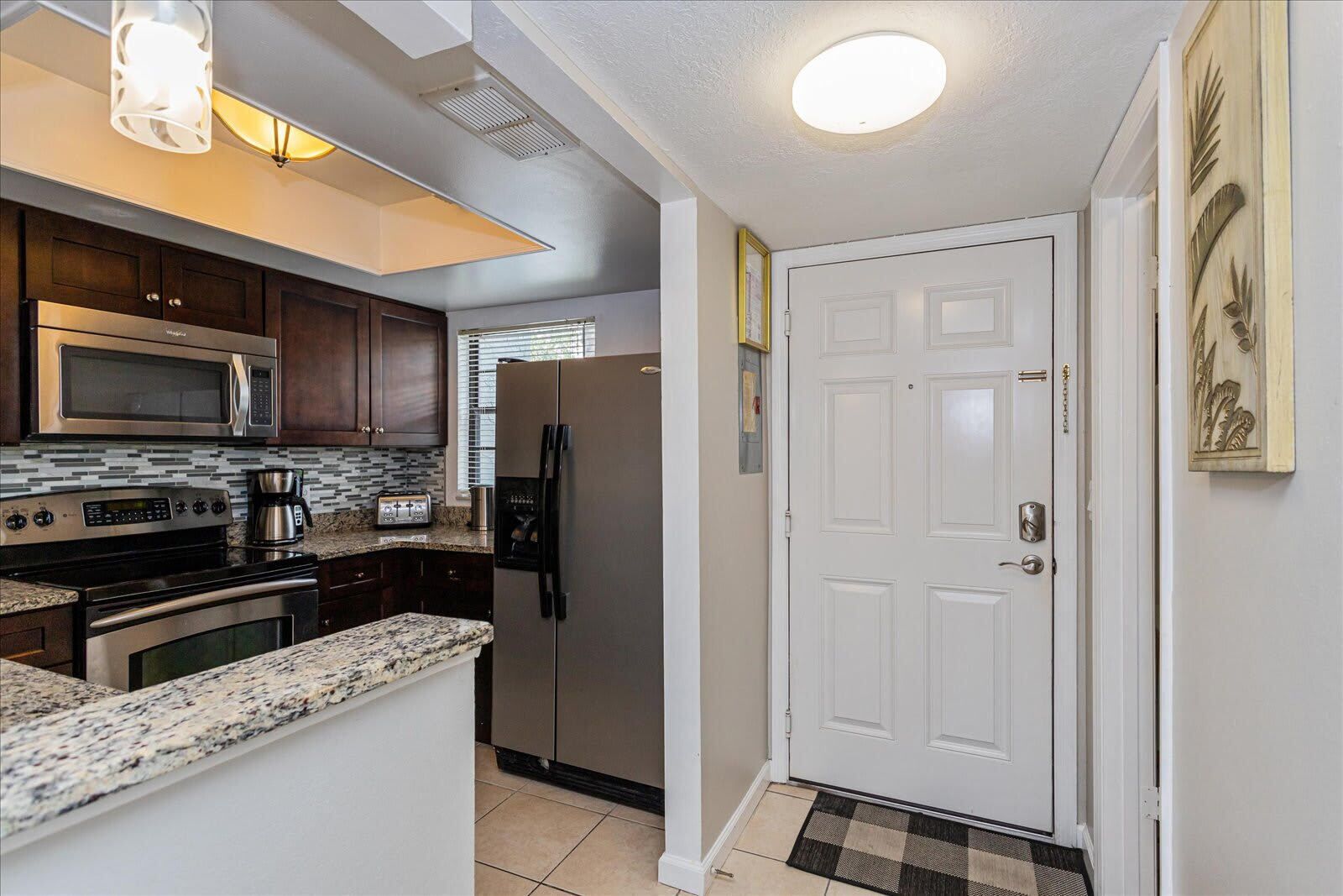 冰箱、微波炉、烤箱、炉灶