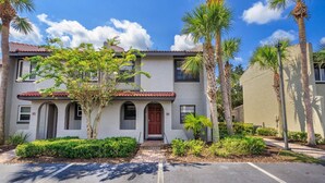 Unclassified image, 5 of 27, button - 2BR townhouse w/ pool, hot tub & lazy river (Kissimmee)