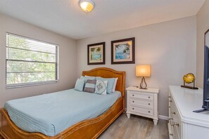 2 dormitorios, tabla de planchar con plancha, wifi y ropa de cama