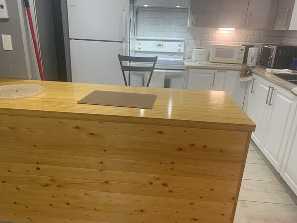 Microwave, oven, stovetop