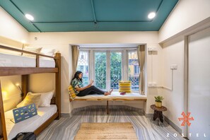 Deluxe 4 Bed Mixed Dorm | Soundproofing, free WiFi