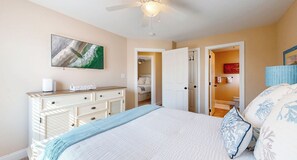 3 bedrooms, iron/ironing board, free WiFi, bed sheets - 3BR Oasis – Ocean Side, Sunset Views, Rooftop Deck (Ocean City)