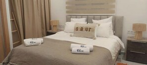 2 chambres, lit parapluie, Wi-Fi gratuit, draps fournis