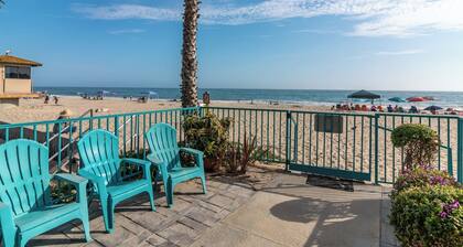 NEWLY Remodeled 109 Lush 2BD Beachfront Condo - Bliss of the Beach!