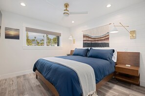 2 slaapkamers, een strijkplank/strijkijzer, gratis wifi, beddengoed