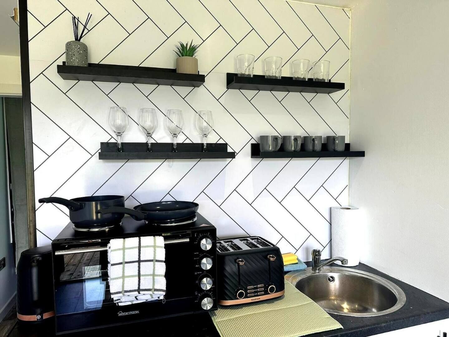 Fridge, microwave, toaster