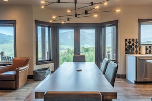 Dining - Neville Way, hot tub, privacy, views! (Crested Butte)