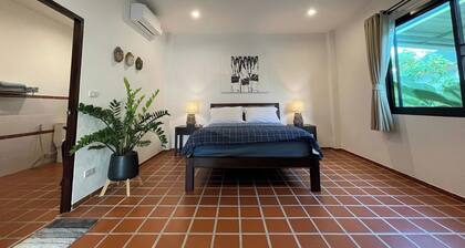 Chiang Mai chill-out cottage Baan Dara