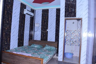 Shivdham Guest House