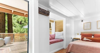 Redwood Cabin w/ Hot Tub | Canyon View | Dogs OK