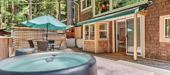 Redwood Cabin w/ Hot Tub | Canyon View | Dogs OK