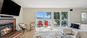 The Big Muddy Riverfront Bungalow